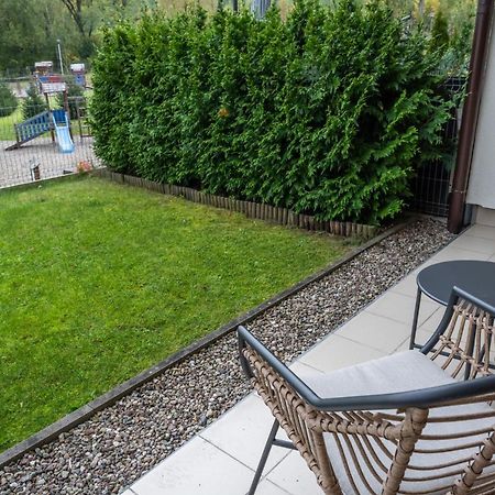 Two Garden Apartment, Apartament Z Dwoma Tarasami I Ogrodkami ポラニツァ・ズドゥルイ エクステリア 写真