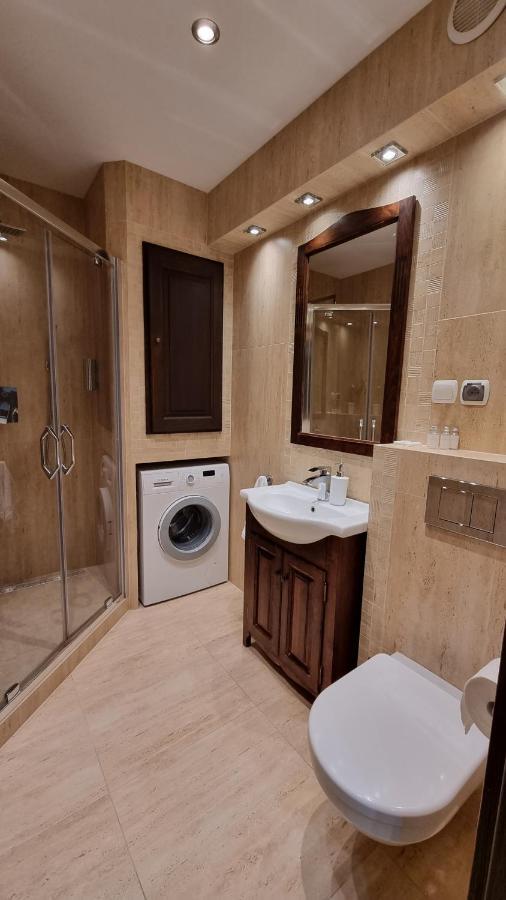 Two Garden Apartment, Apartament Z Dwoma Tarasami I Ogrodkami ポラニツァ・ズドゥルイ エクステリア 写真