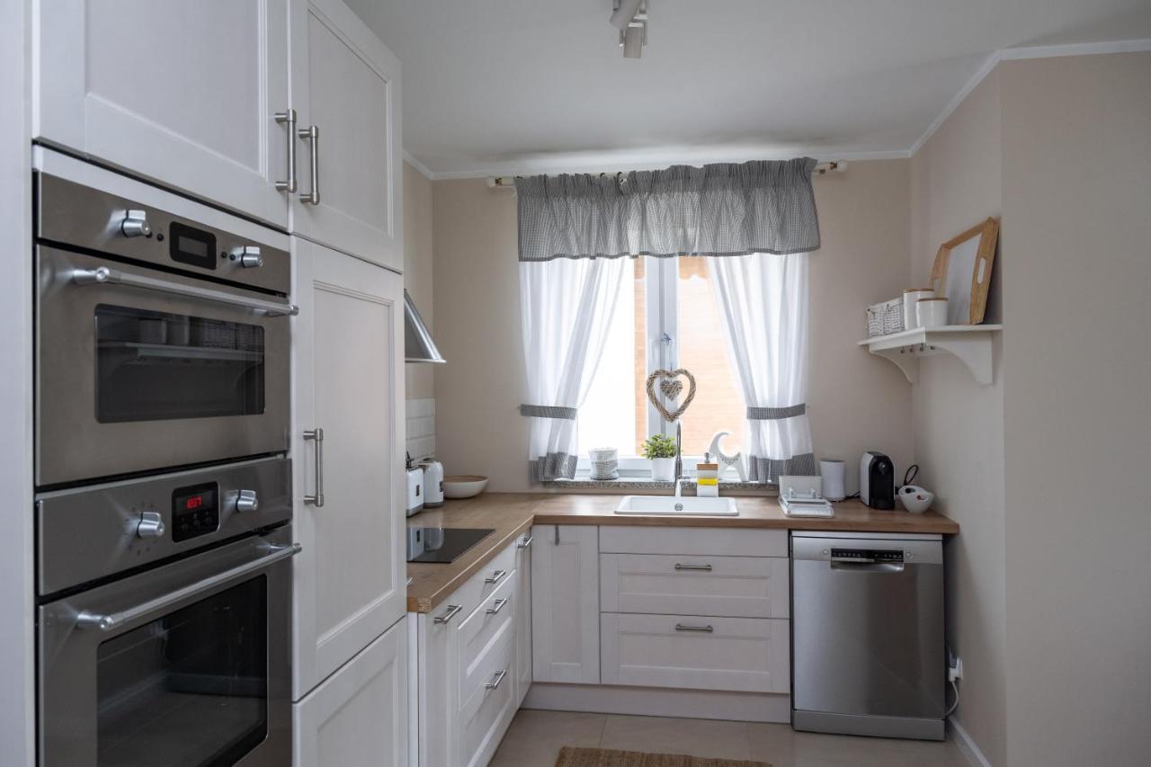 Two Garden Apartment, Apartament Z Dwoma Tarasami I Ogrodkami ポラニツァ・ズドゥルイ エクステリア 写真