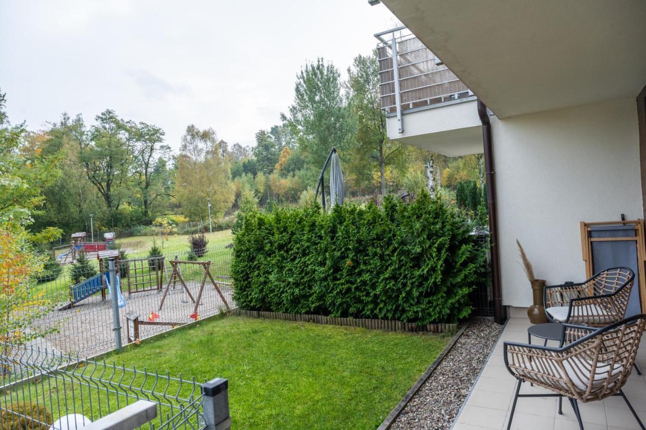 Two Garden Apartment, Apartament Z Dwoma Tarasami I Ogrodkami ポラニツァ・ズドゥルイ エクステリア 写真